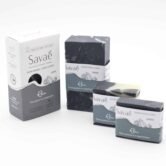 Savon à froid au charbon et à l'argile blanche