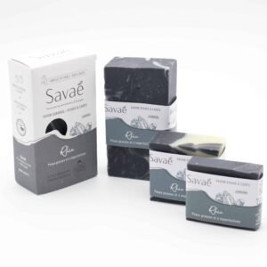 Savon à froid au charbon et à l'argile blanche