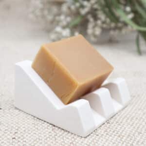 petit porte savon incliné avec savon au miel 50g